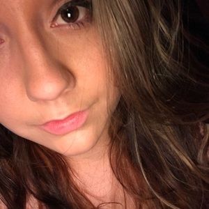 Meet your Posher, Faith